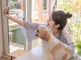 スマホで自撮り動画を撮影するコツ4つ＆おすすめのアイテム3選