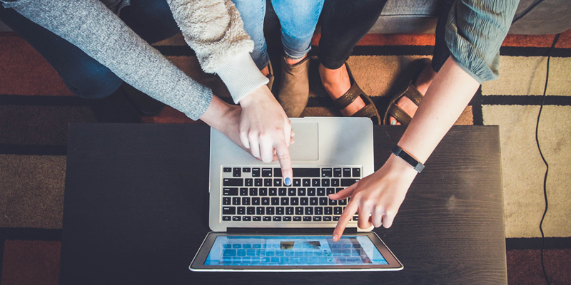 Webサイトに背景動画を使用するメリット