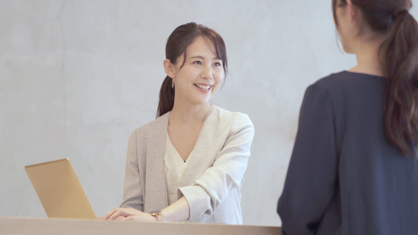 社員インタビュー・人物紹介動画とは