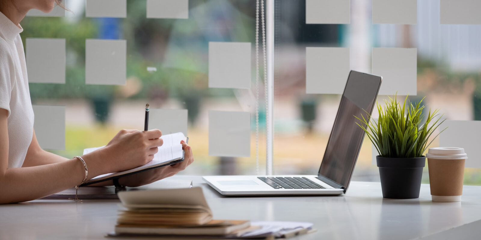 YouTubeを社内研修で使う際の注意点