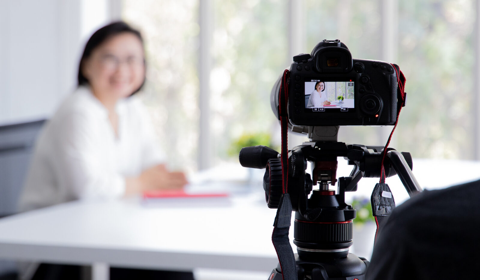 動画広告の制作を外注する際の手順