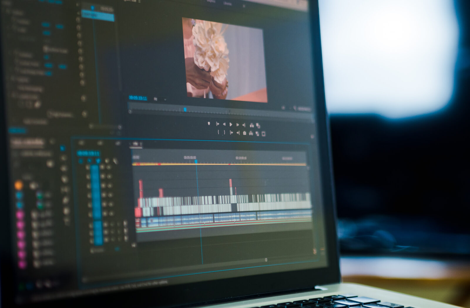 テレビCMをYouTubeに投稿した場合の著作権侵害について